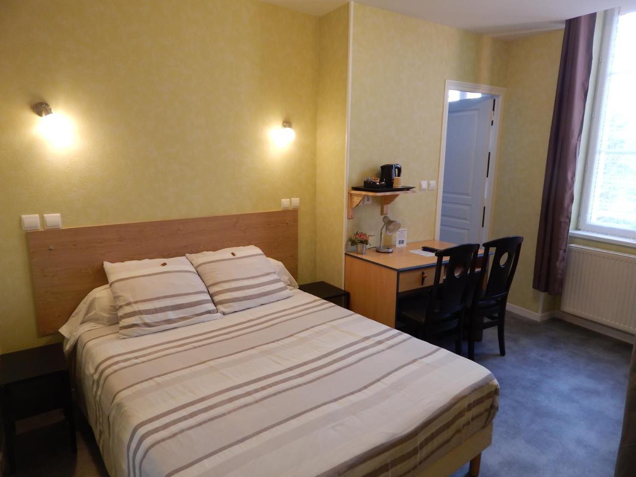 Le Lion D'Or Hotel Ouroux-en-Morvan Buitenkant foto