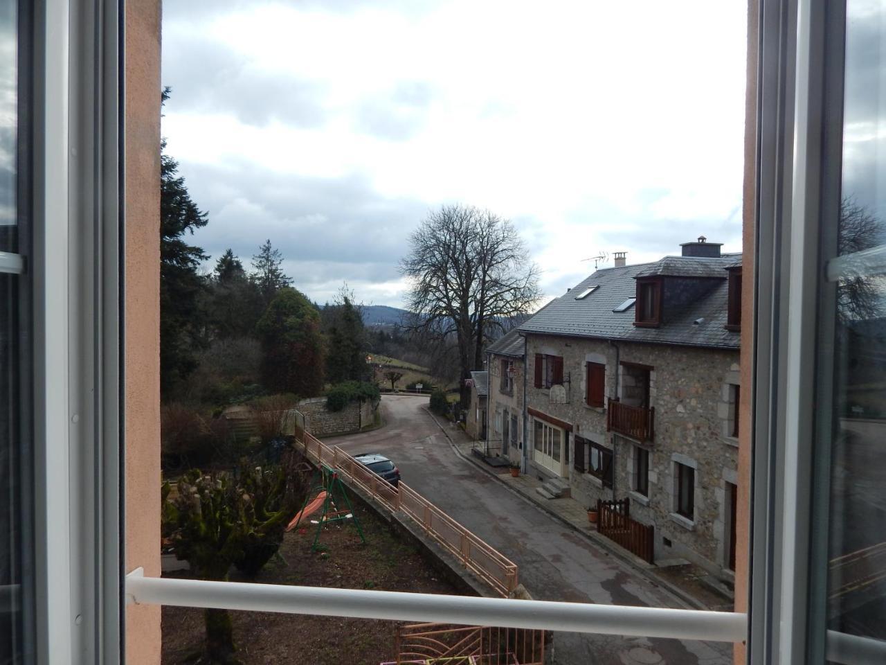 Le Lion D'Or Hotel Ouroux-en-Morvan Buitenkant foto
